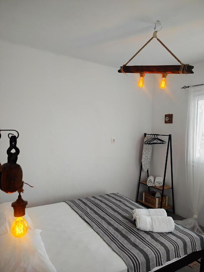 Prickly Pear House Otel Plaka  Dış mekan fotoğraf