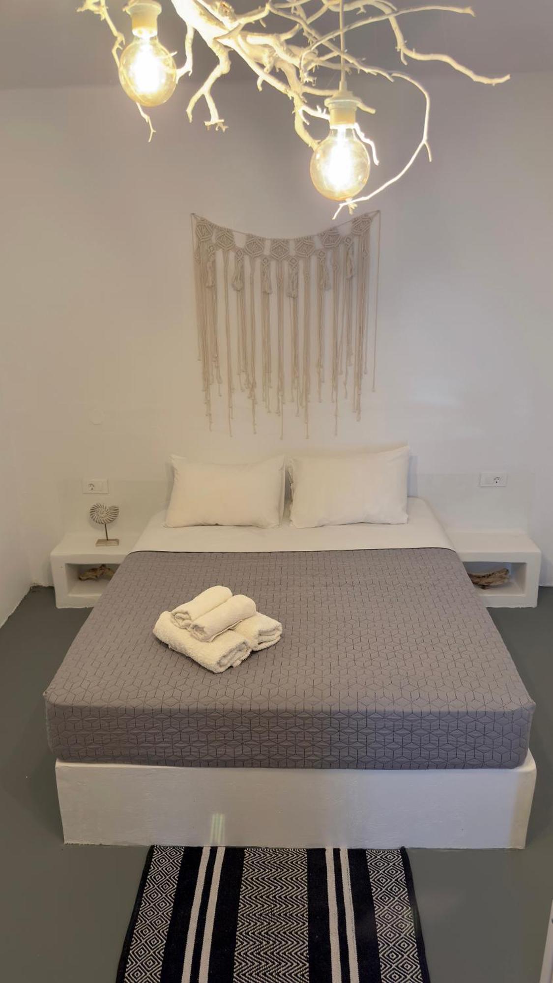 Prickly Pear House Otel Plaka  Dış mekan fotoğraf